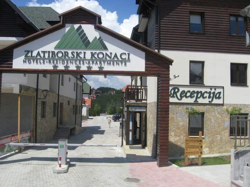 Pedja Zlatiborski Konaci 19/22 *